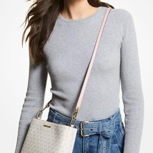 81DyhxP66NL._AC_SY606_